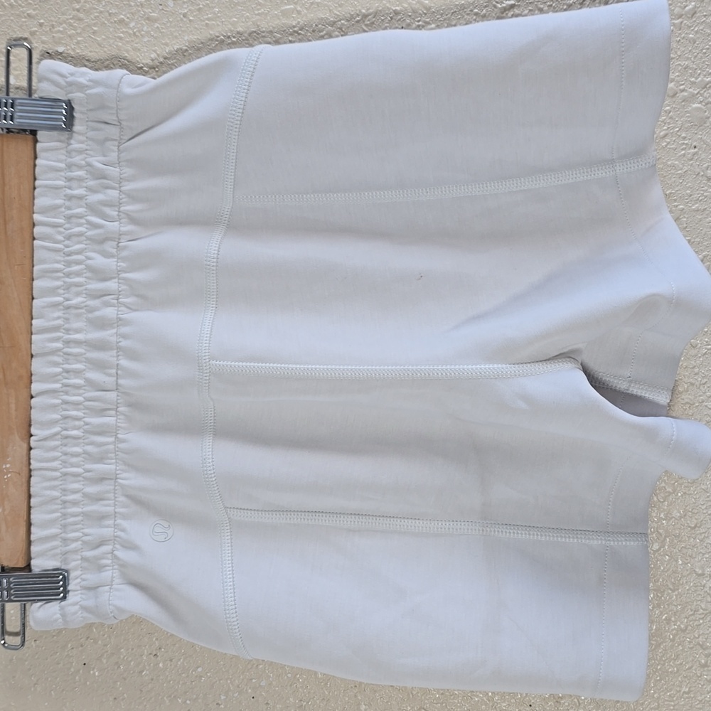 Lululemon Softstreme High Rise Shorts - Picture 5 of 9